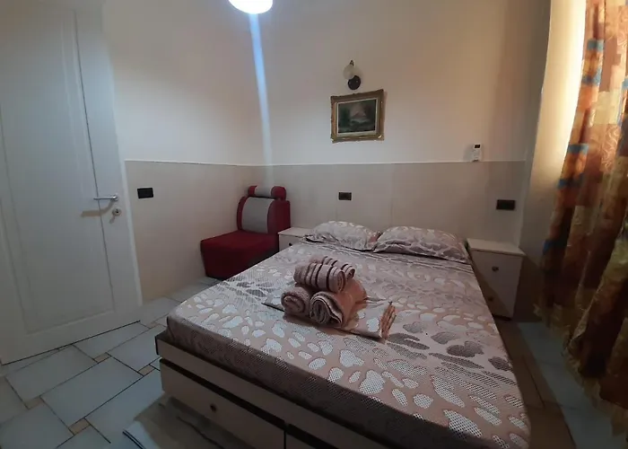 Lovely And Quite Appartament 1-4 5maji Daire *