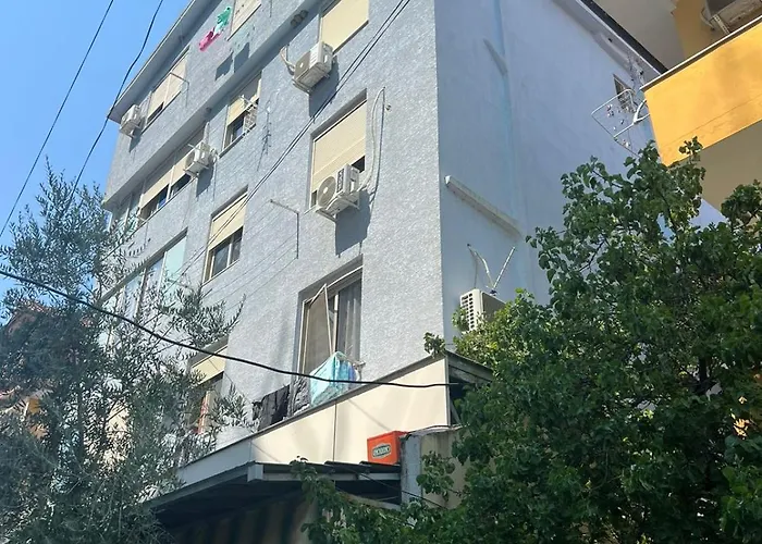 Daire Lovely And Quite Appartament 1-4 5maji